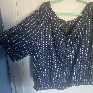 Sz 26/28 Lane Bryant Off the Shoulder Top